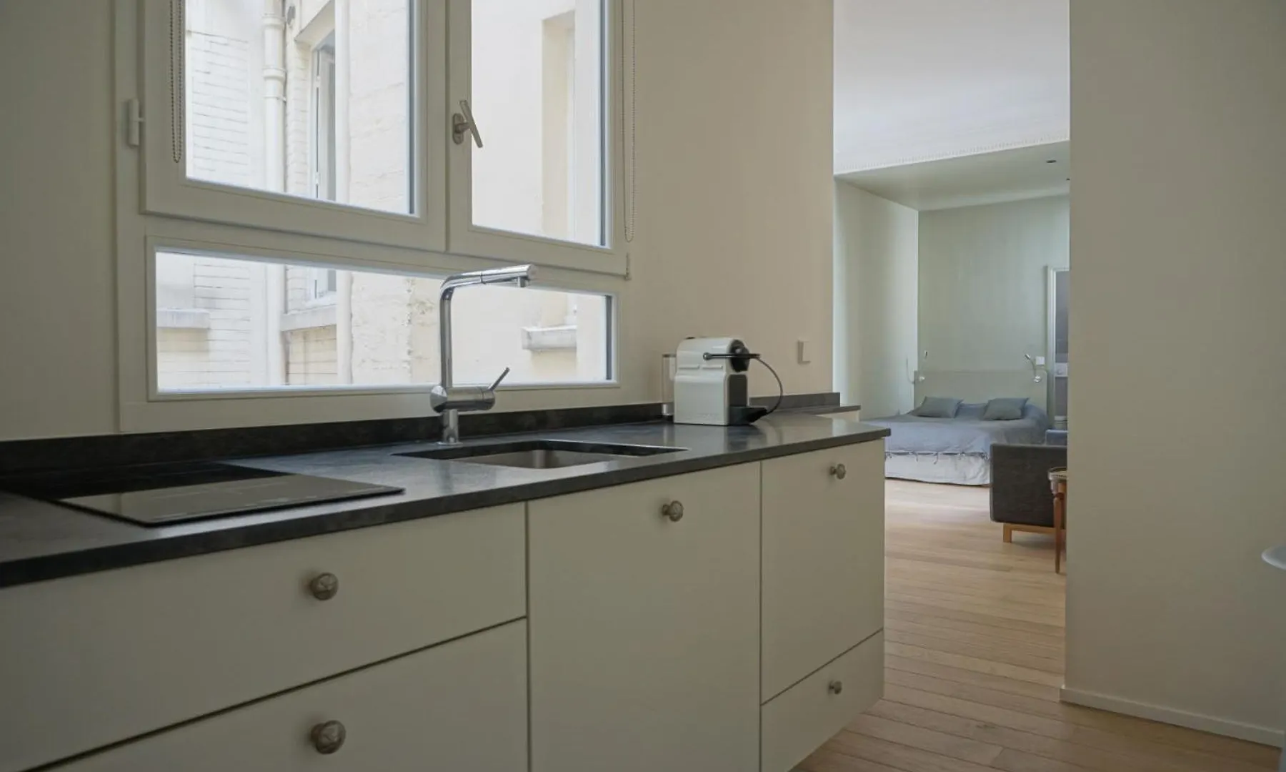 Apartment Rue Chateaubriand - Paris 8